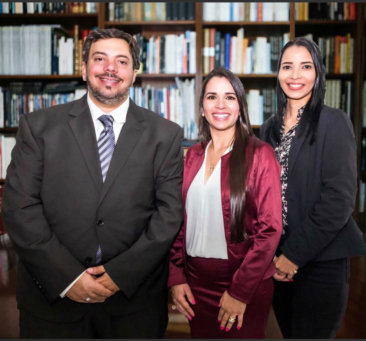 Equipe do Abrão Advogados Associados no escritório
